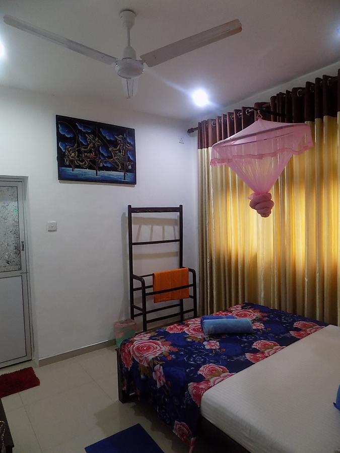 Alexandra Family Villa Negombo Exterior photo
